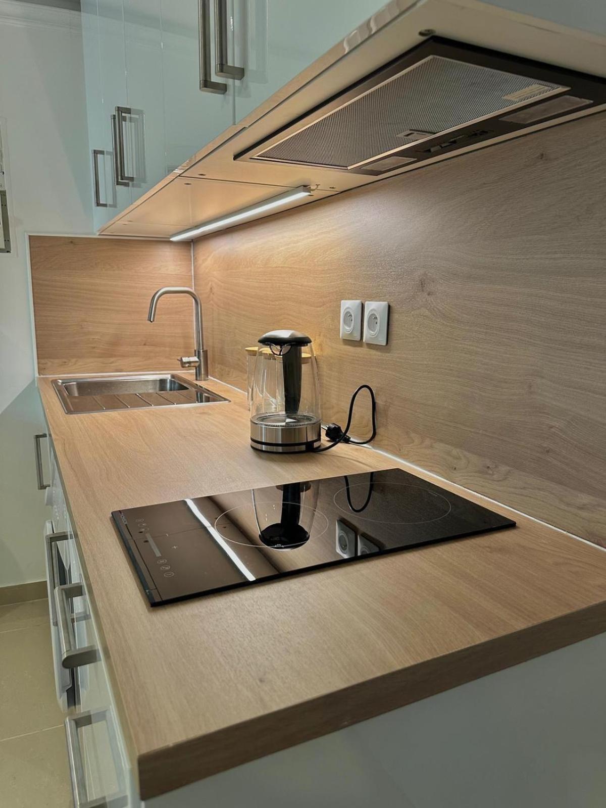 Apartment Moderne Et Spacieux *